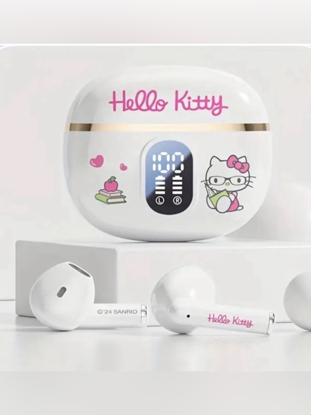 Hello Kitty White Earbuds and Charging Case, Bluetooth Able, NWT